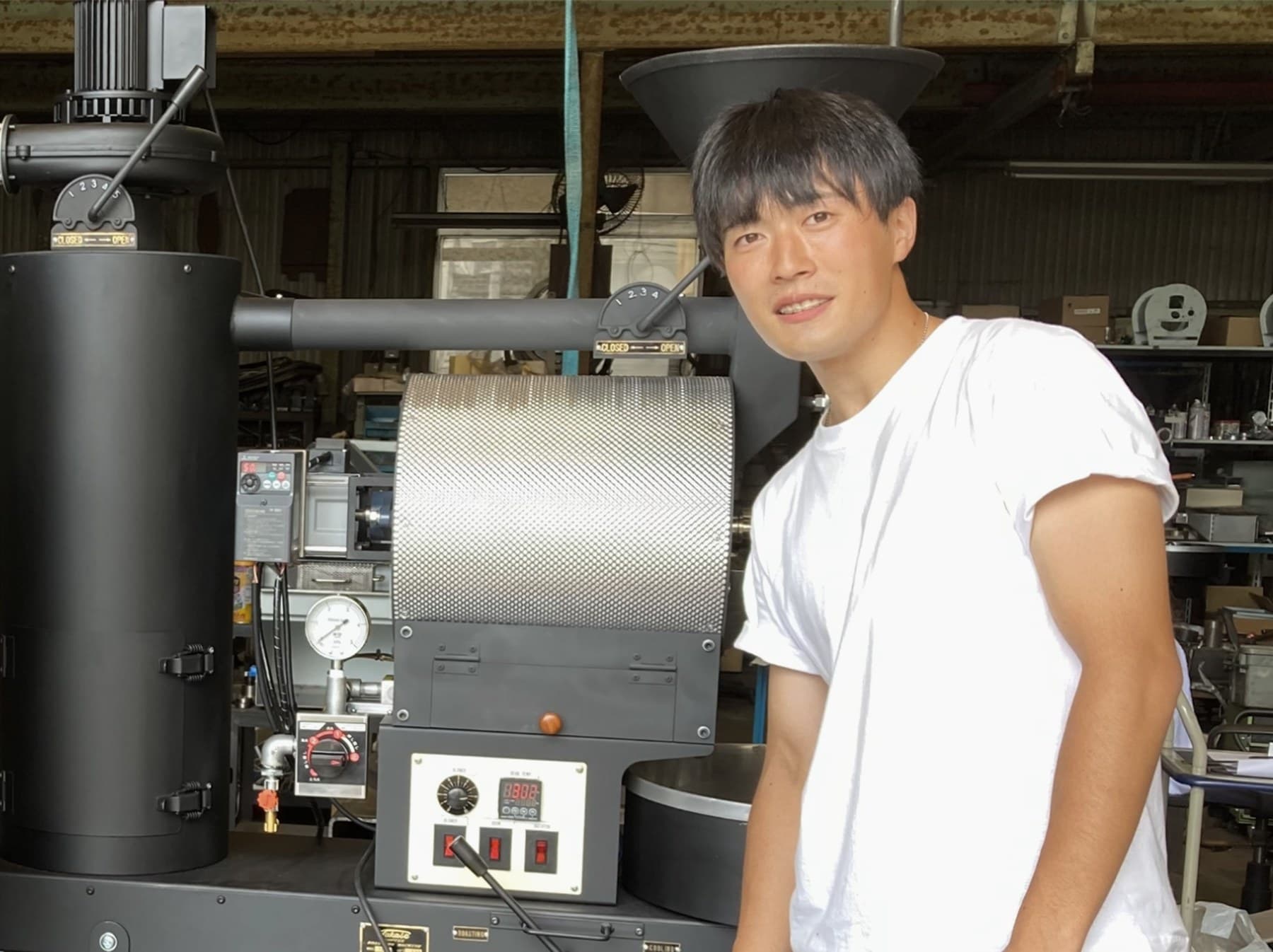 焙煎機と鈴木亜聖